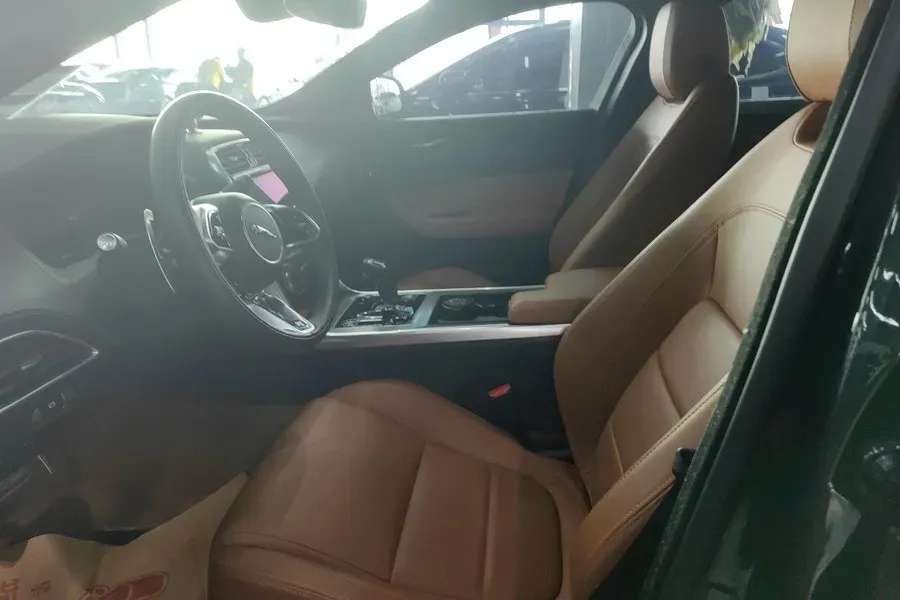 2023 Jaguar XEL 2.0T 250HP L4 8AT,autocango,china used car exporter,china ev exporter,chinese used car exporter,chinese used ev exporter