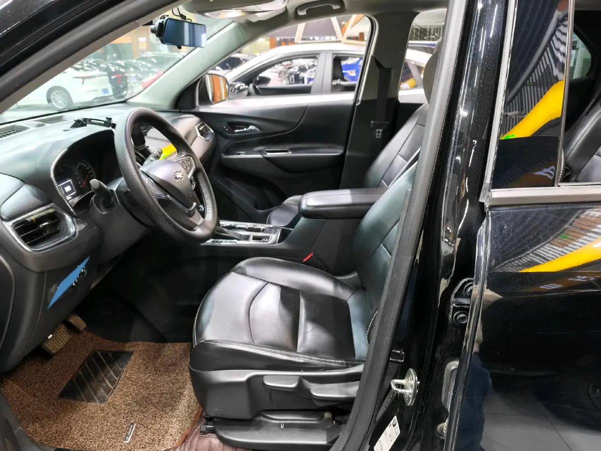 2018 Chevrolet Equinox 1.5T 180HP L4 6AT,autocango,china used car exporter,china ev exporter,chinese used car exporter,chinese used ev exporter