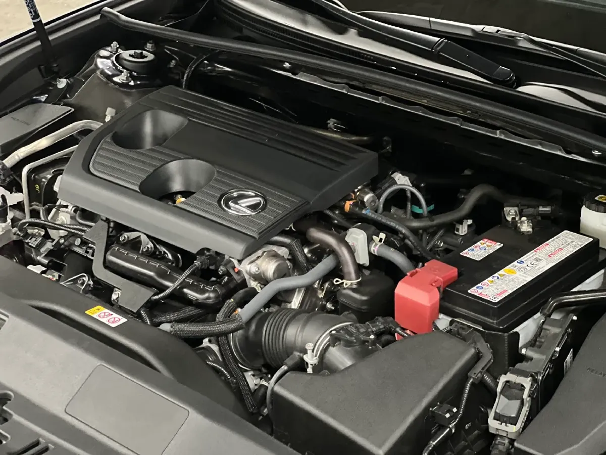 2024 Lexus ES 2.0L 173HP L4 CVT,autocango,china used car exporter,china ev exporter,chinese used car exporter,chinese used ev exporter