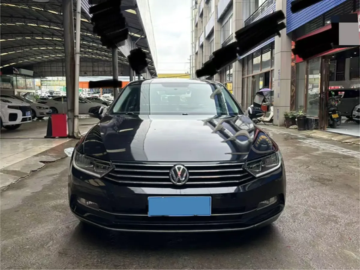 2018 Volkswagen Magotan 1.8T 180HP L4 7DCT,autocango,china used car exporter,china ev exporter,chinese used car exporter,chinese used ev exporter