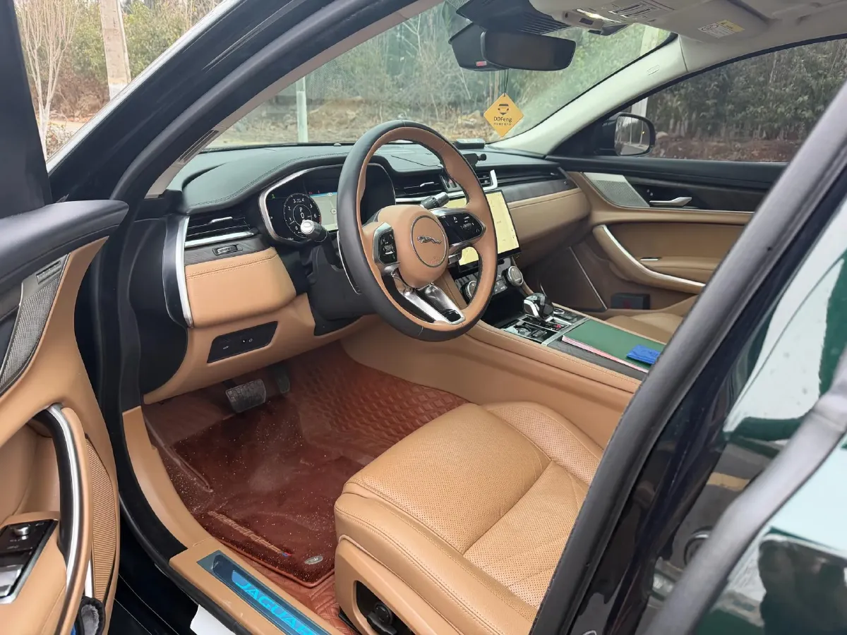 2022 Jaguar XFL 2.0T 250HP L4 8AT,autocango,china used car exporter,china ev exporter,chinese used car exporter,chinese used ev exporter