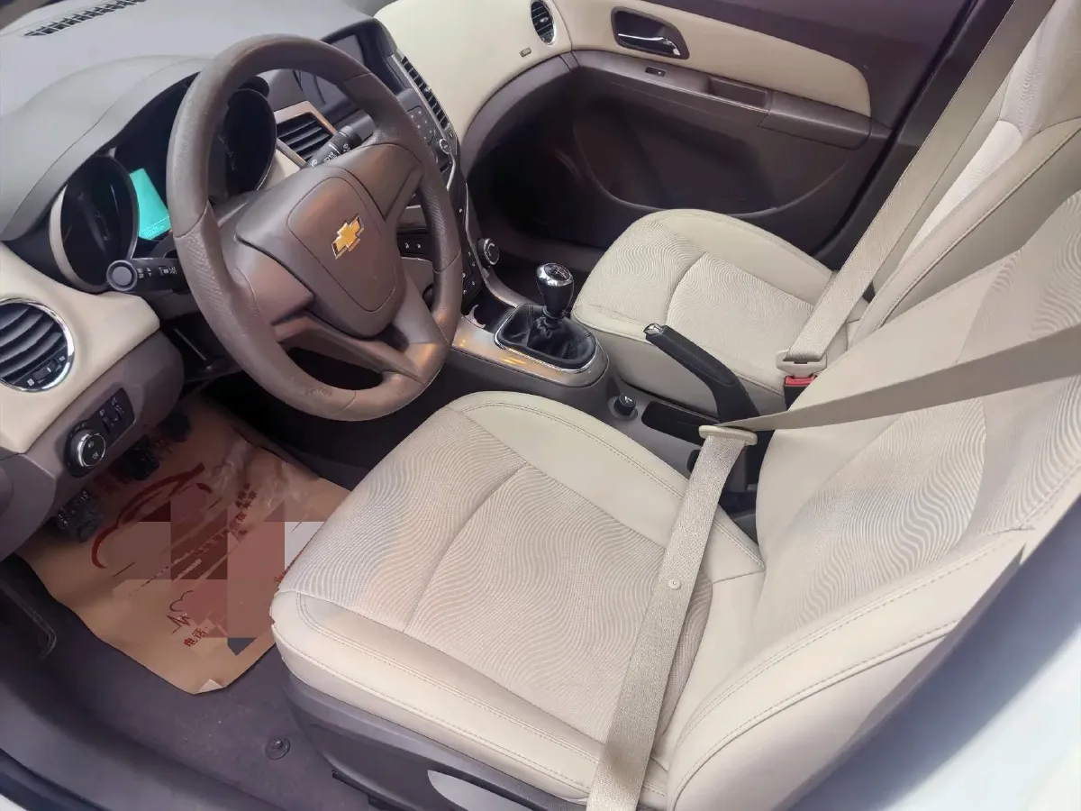 2015 Chevrolet Cruze 1.5L 113HP L4 5MT,autocango,china used car exporter,china ev exporter,chinese used car exporter,chinese used ev exporter