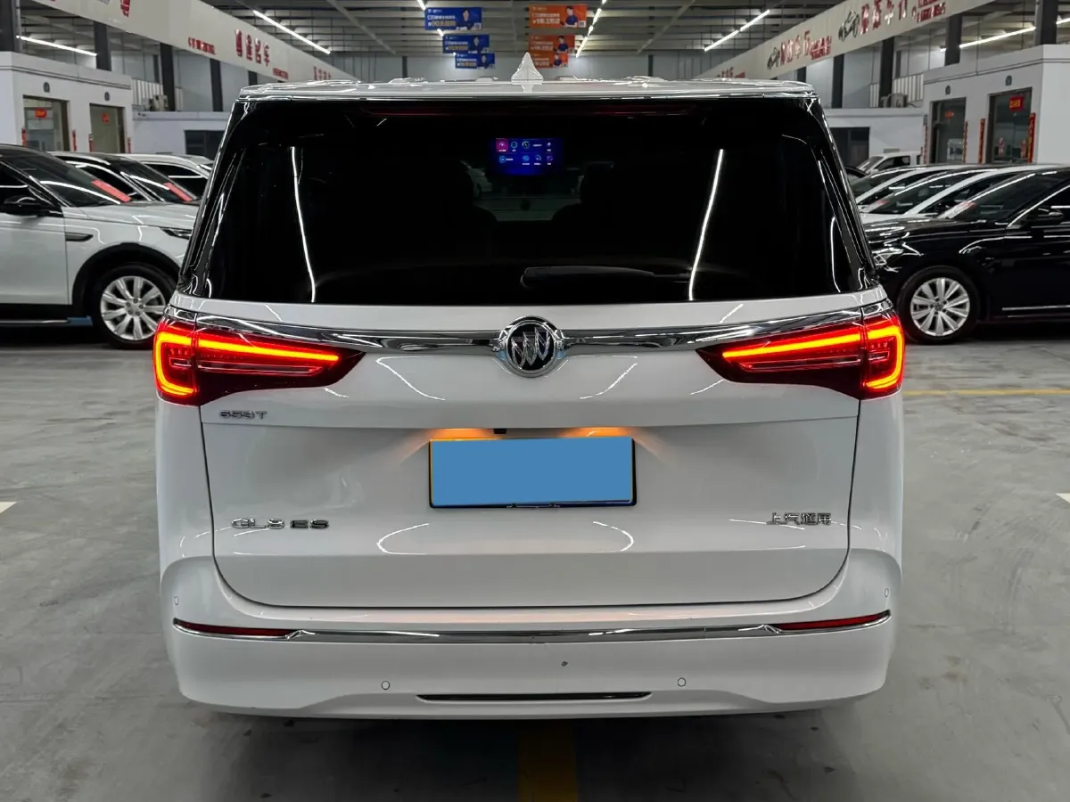 2021 Buick GL8 2.0T 237HP L4 9AT,autocango,china used car exporter,china ev exporter,chinese used car exporter,chinese used ev exporter