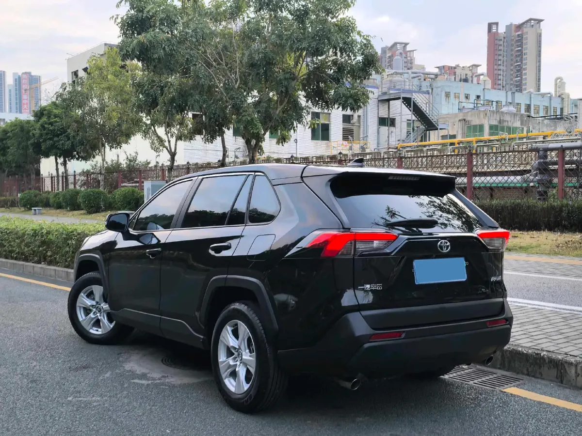 2023 Toyota RAV4 2.0L 171HP L4 CVT,autocango,china used car exporter,china ev exporter,chinese used car exporter,chinese used ev exporter