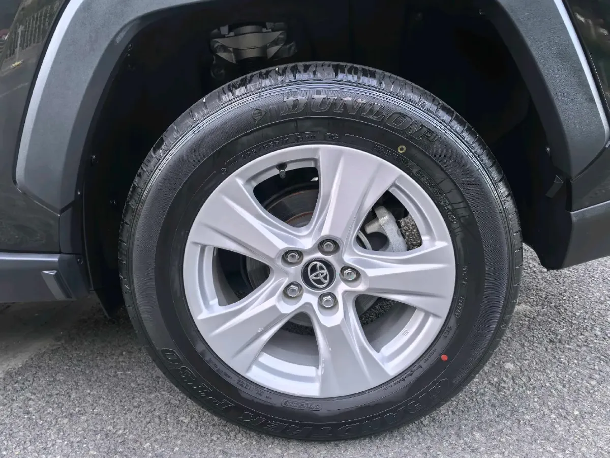 2023 Toyota RAV4 2.0L 171HP L4 CVT,autocango,china used car exporter,china ev exporter,chinese used car exporter,chinese used ev exporter