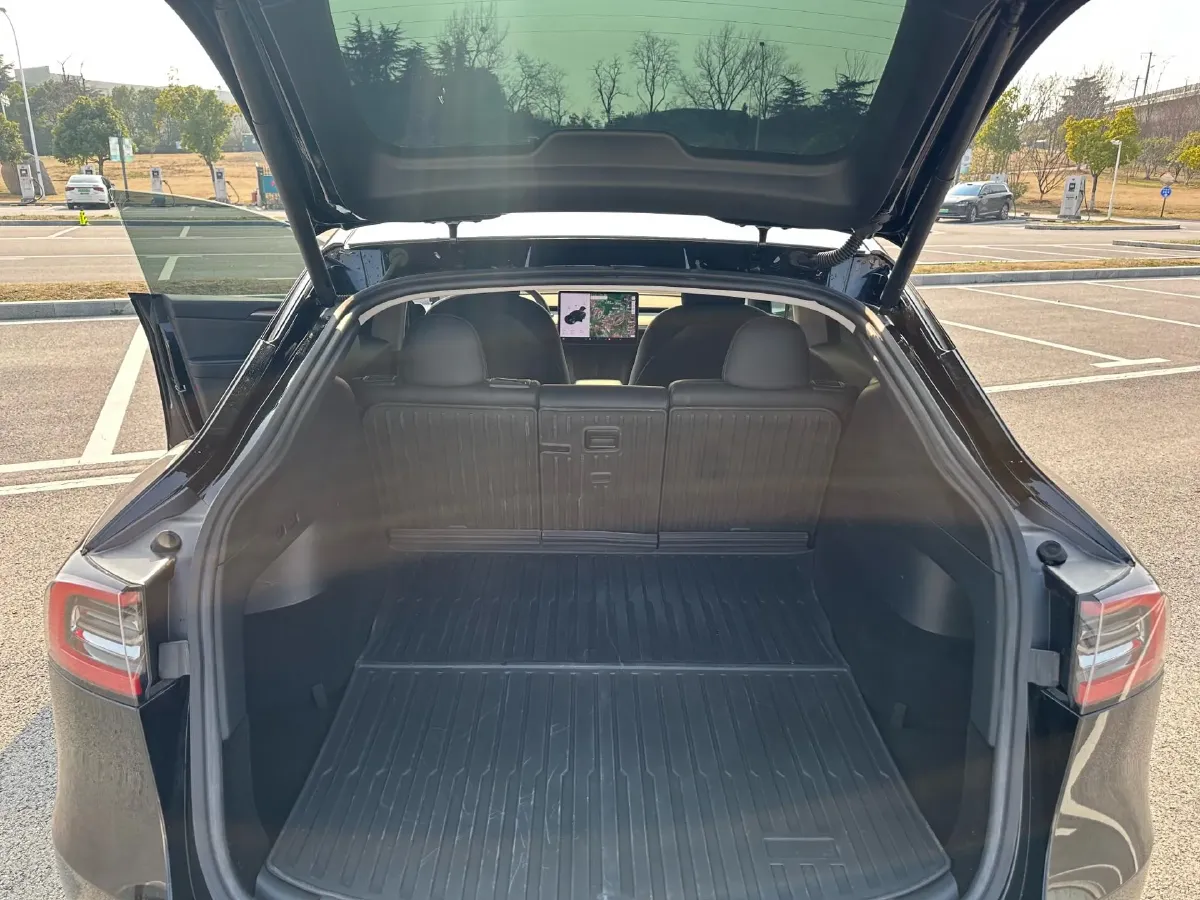 2021 Tesla Model Y BEV 60KWH,autocango,china used car exporter,china ev exporter,chinese used car exporter,chinese used ev exporter