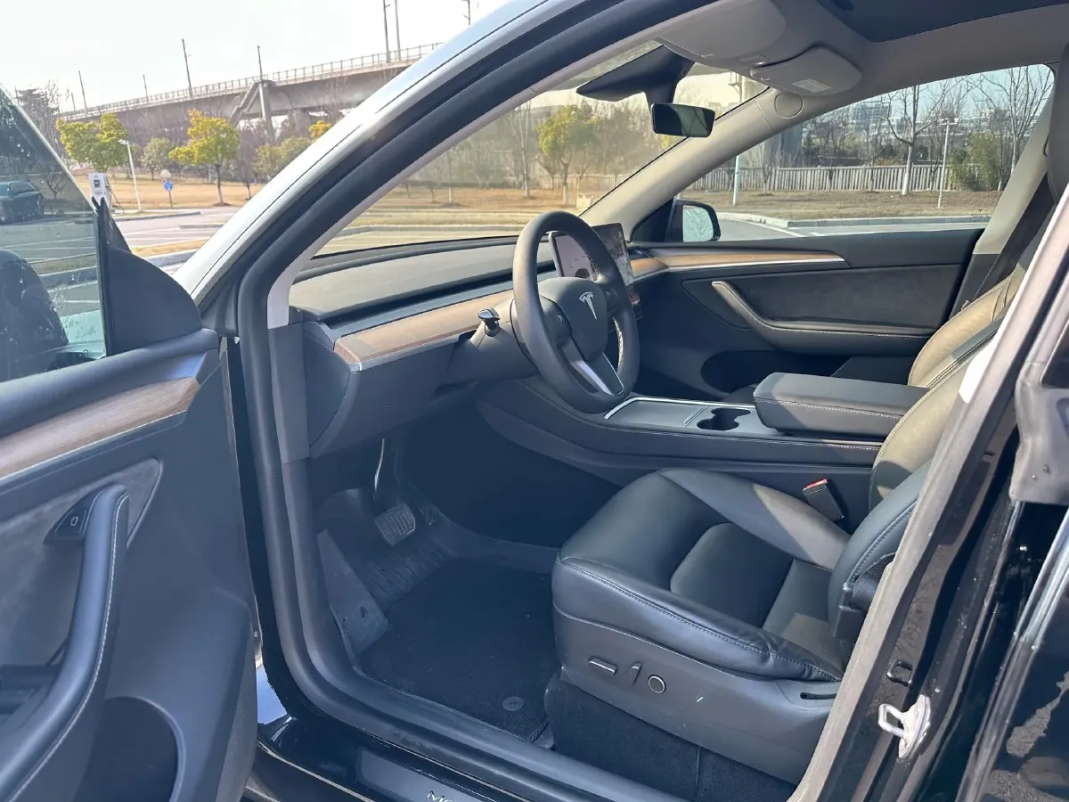 2021 Tesla Model Y BEV 60KWH,autocango,china used car exporter,china ev exporter,chinese used car exporter,chinese used ev exporter