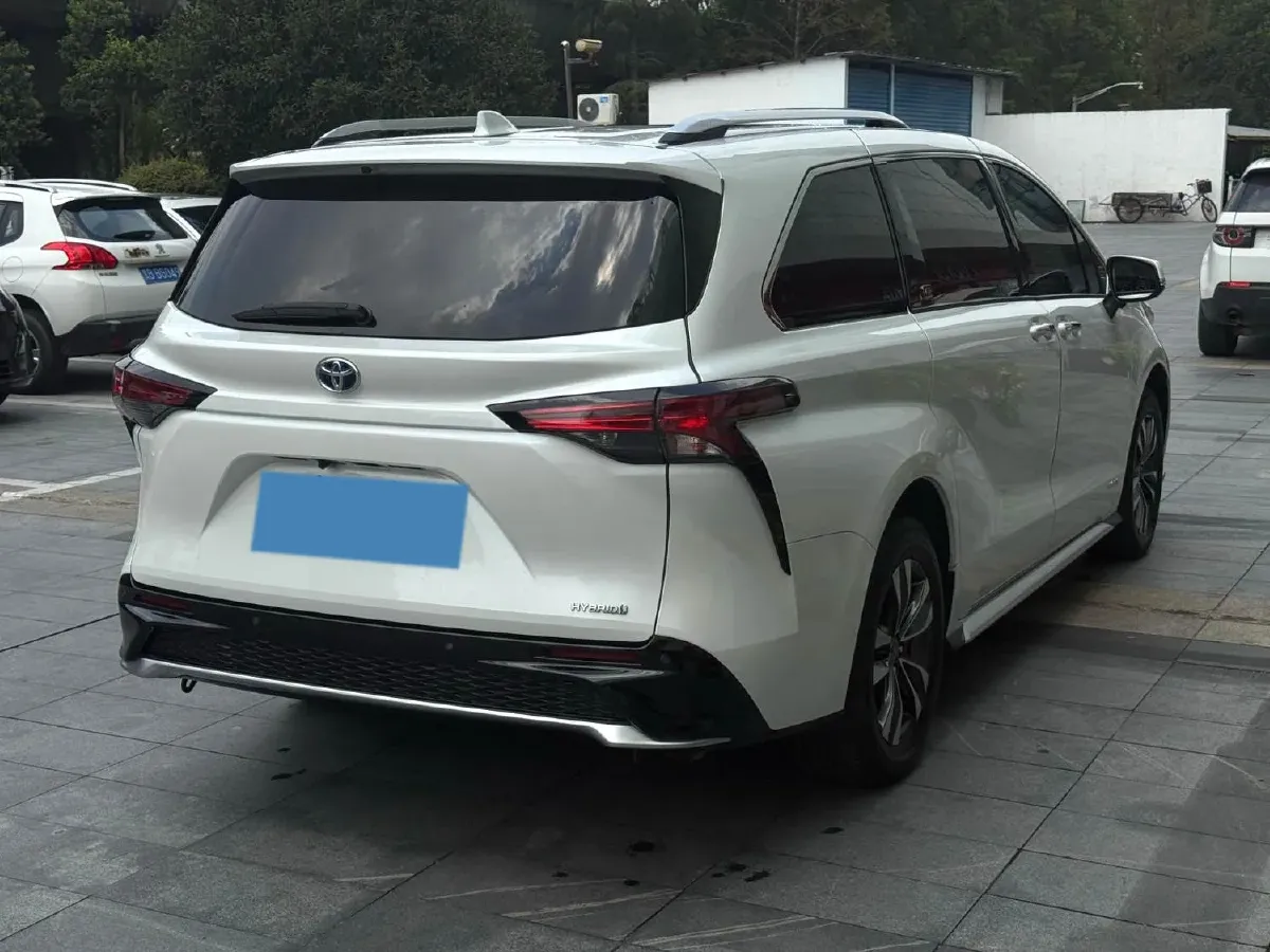 2024 Toyota Granvia 2.5L 189HP L4 E-CVT Hybrid,autocango,china used car exporter,china ev exporter,chinese used car exporter,chinese used ev exporter