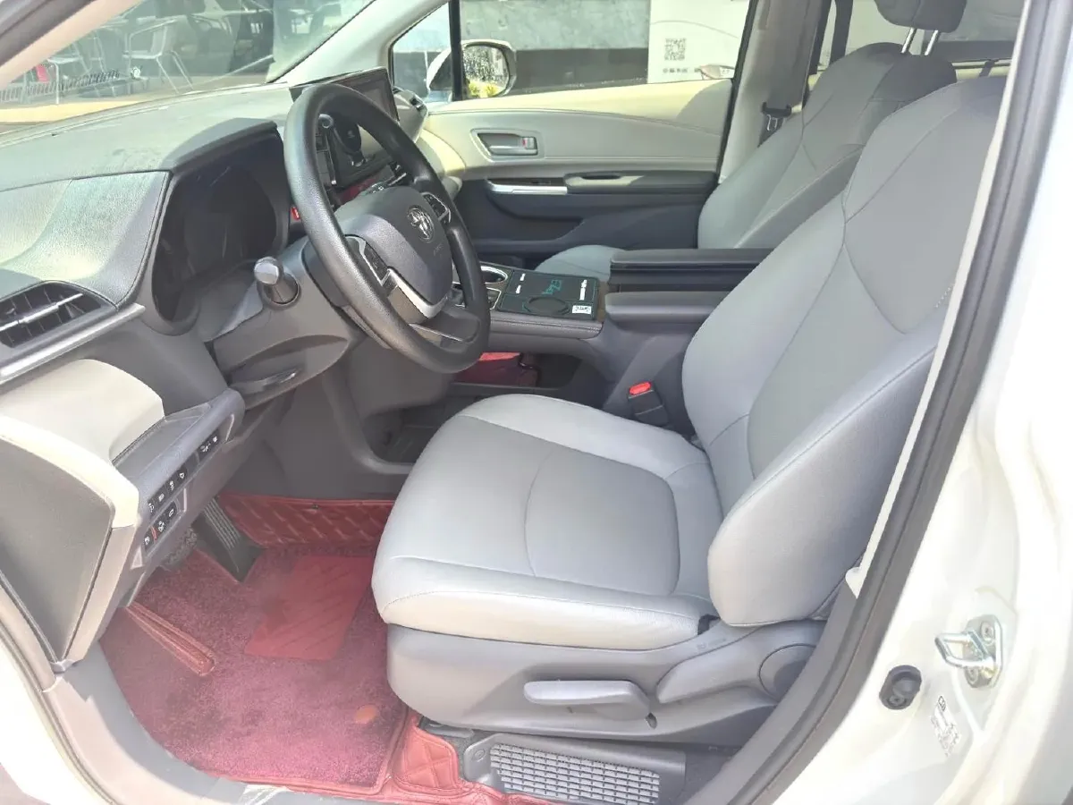 2024 Toyota Granvia 2.5L 189HP L4 E-CVT Hybrid,autocango,china used car exporter,china ev exporter,chinese used car exporter,chinese used ev exporter