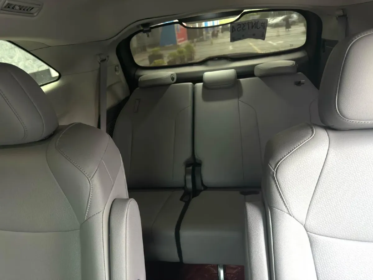 2024 Toyota Granvia 2.5L 189HP L4 E-CVT Hybrid,autocango,china used car exporter,china ev exporter,chinese used car exporter,chinese used ev exporter