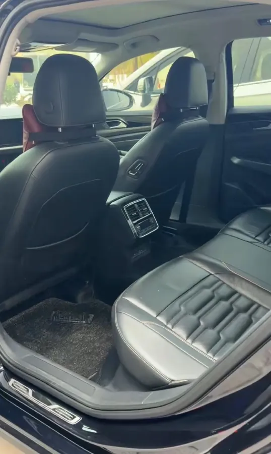 2019 Skoda Kodiak 2.0T 186HP L4 7DCT,autocango,china used car exporter,china ev exporter,chinese used car exporter,chinese used ev exporter