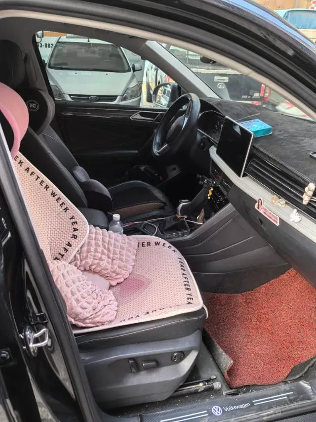 2024 Volkswagen Tiguan L 2.0T 186HP L4 7DCT,autocango,china used car exporter,china ev exporter,chinese used car exporter,chinese used ev exporter