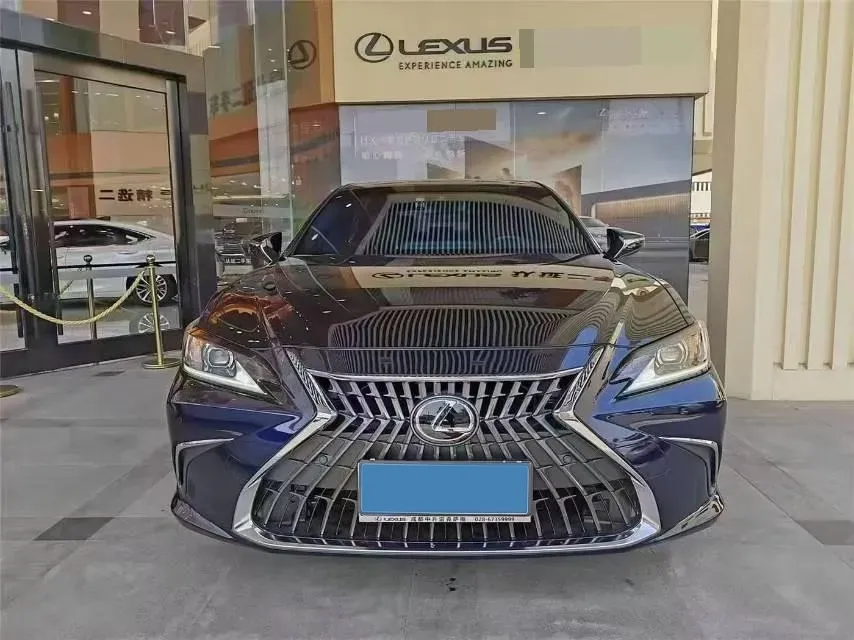 2022 Lexus ES 2.5L 178HP L4 E-CVT Hybrid,autocango,china used car exporter,china ev exporter,chinese used car exporter,chinese used ev exporter