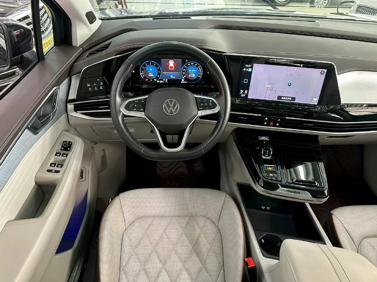 2021 Volkswagen Talagon 2.5T 299HP V6 7DCT,autocango,china used car exporter,china ev exporter,chinese used car exporter,chinese used ev exporter