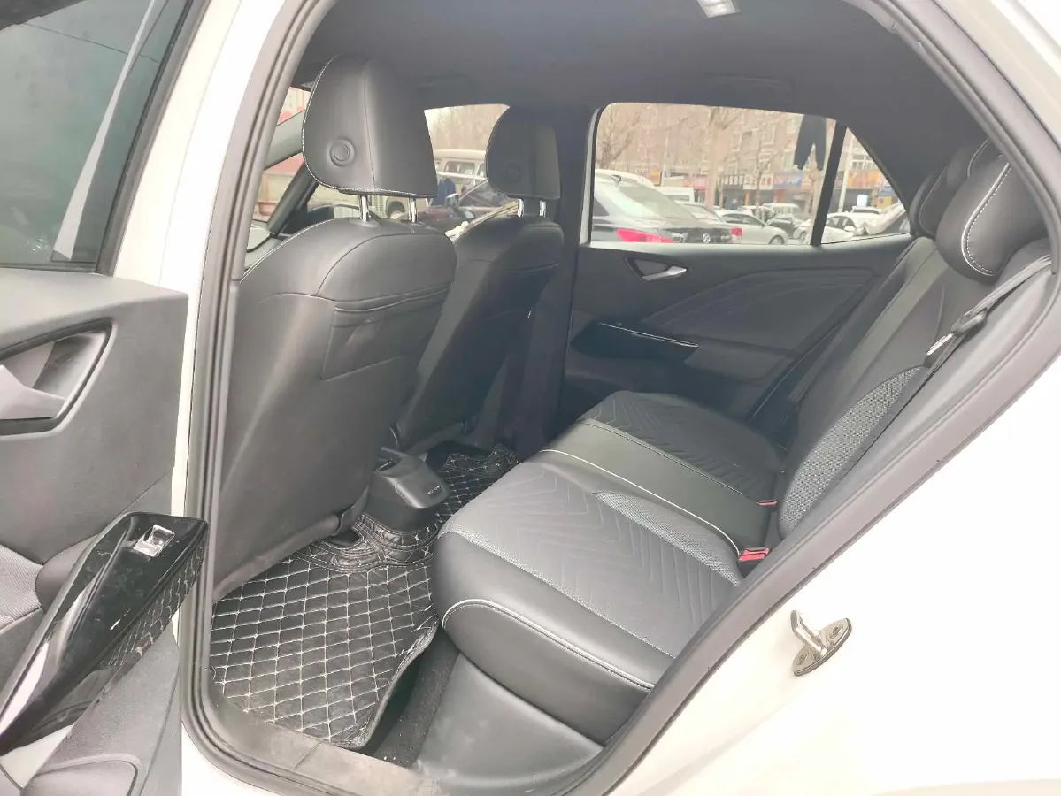 2024 Volkswagen ID.3 BEV 52.8KWH,autocango,china used car exporter,china ev exporter,chinese used car exporter,chinese used ev exporter