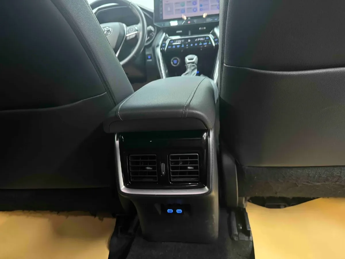 2022 Toyota Venza 2.5L 178HP L4 E-CVT Hybrid,autocango,china used car exporter,china ev exporter,chinese used car exporter,chinese used ev exporter