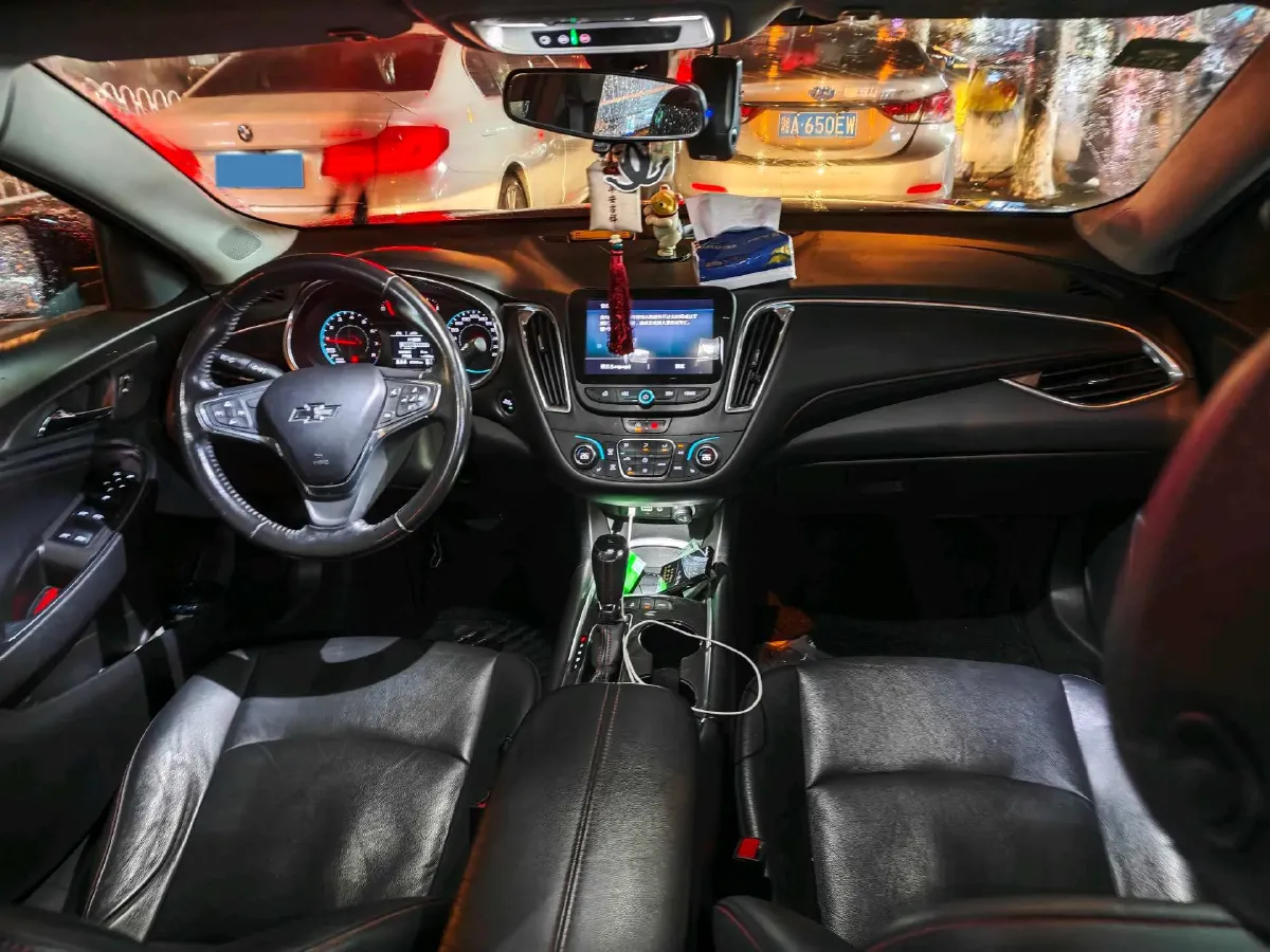 2019 Chevrolet Malibu XL 2.0T 241HP L4 9AT,autocango,china used car exporter,china ev exporter,chinese used car exporter,chinese used ev exporter