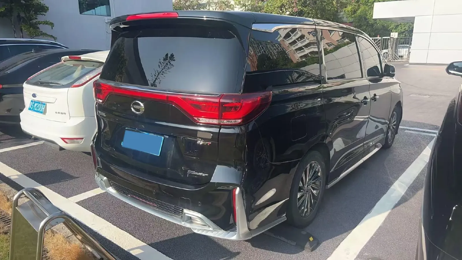 2021 GAC Trumpchi M8 2.0T 252HP L4 8AT,autocango,china used car exporter,china ev exporter,chinese used car exporter,chinese used ev exporter