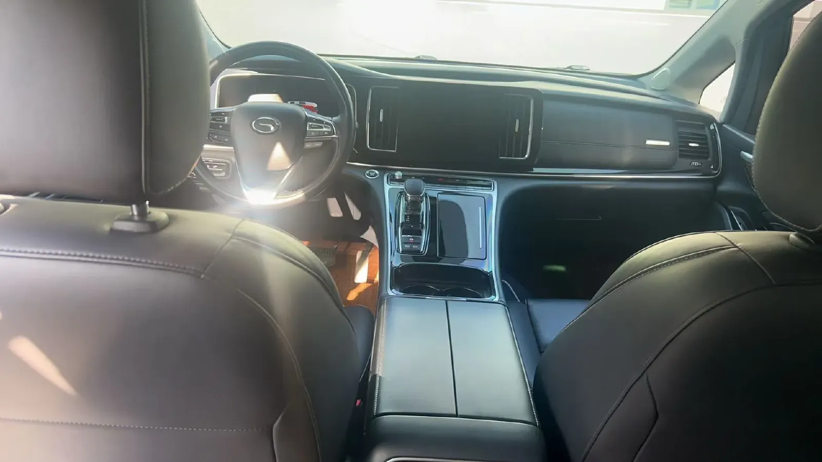 2021 GAC Trumpchi M8 2.0T 252HP L4 8AT,autocango,china used car exporter,china ev exporter,chinese used car exporter,chinese used ev exporter