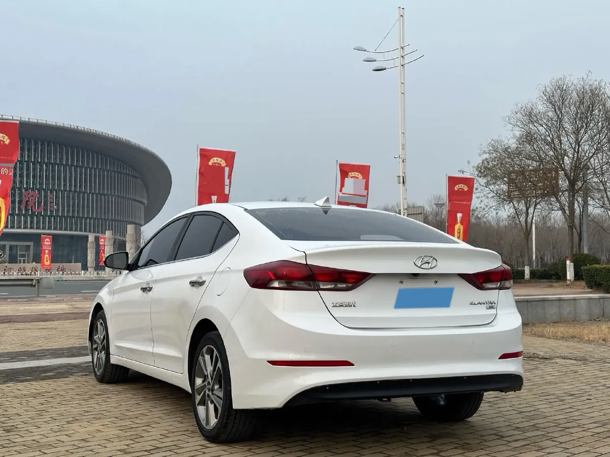 2016 Hyundai Elantra 1.6L 130HP L4 6AT,autocango,china used car exporter,china ev exporter,chinese used car exporter,chinese used ev exporter