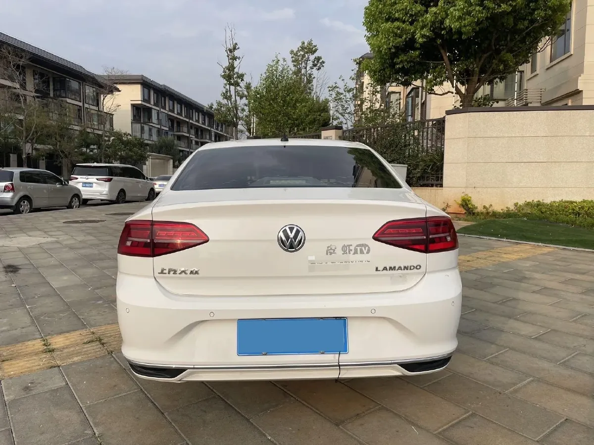 2019 Volkswagen T-Cross 1.4T 150HP L4 7DCT,autocango,china used car exporter,china ev exporter,chinese used car exporter,chinese used ev exporter