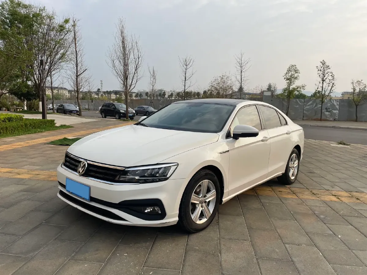 2019 Volkswagen T-Cross 1.4T 150HP L4 7DCT,autocango,china used car exporter,china ev exporter,chinese used car exporter,chinese used ev exporter