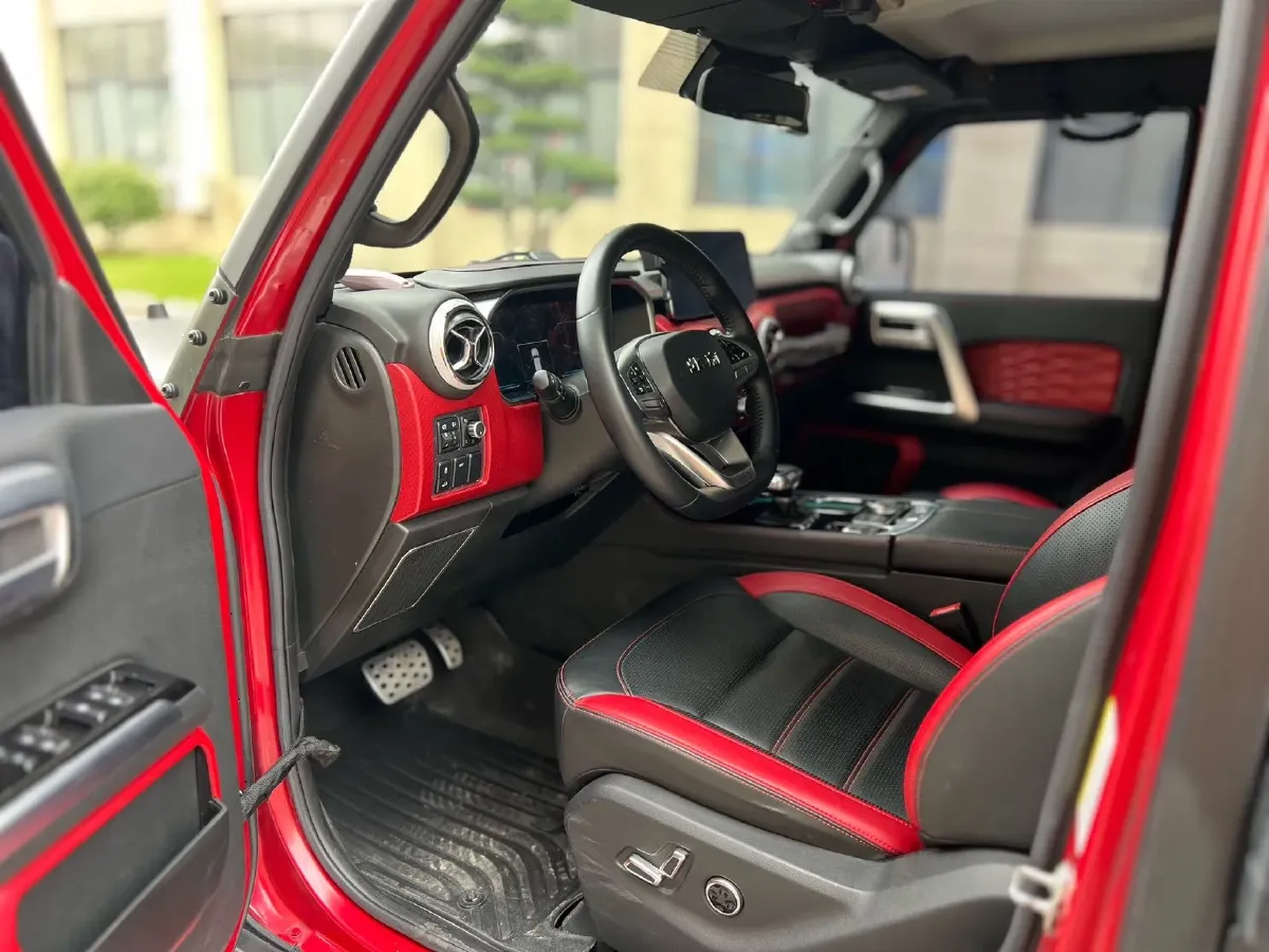 2021 Beijing BJ40 2.0T 163HP L4 8AT,autocango,china used car exporter,china ev exporter,chinese used car exporter,chinese used ev exporter