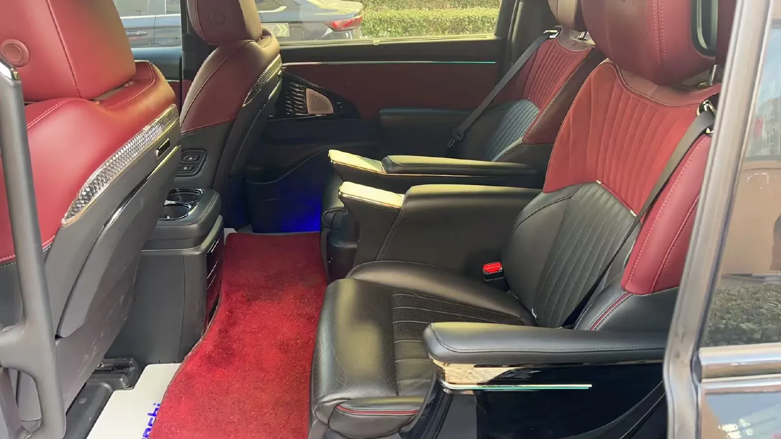 2023 GAC Trumpchi M8 2.0T 190HP L4 E-CVT Hybrid,autocango,china used car exporter,china ev exporter,chinese used car exporter,chinese used ev exporter