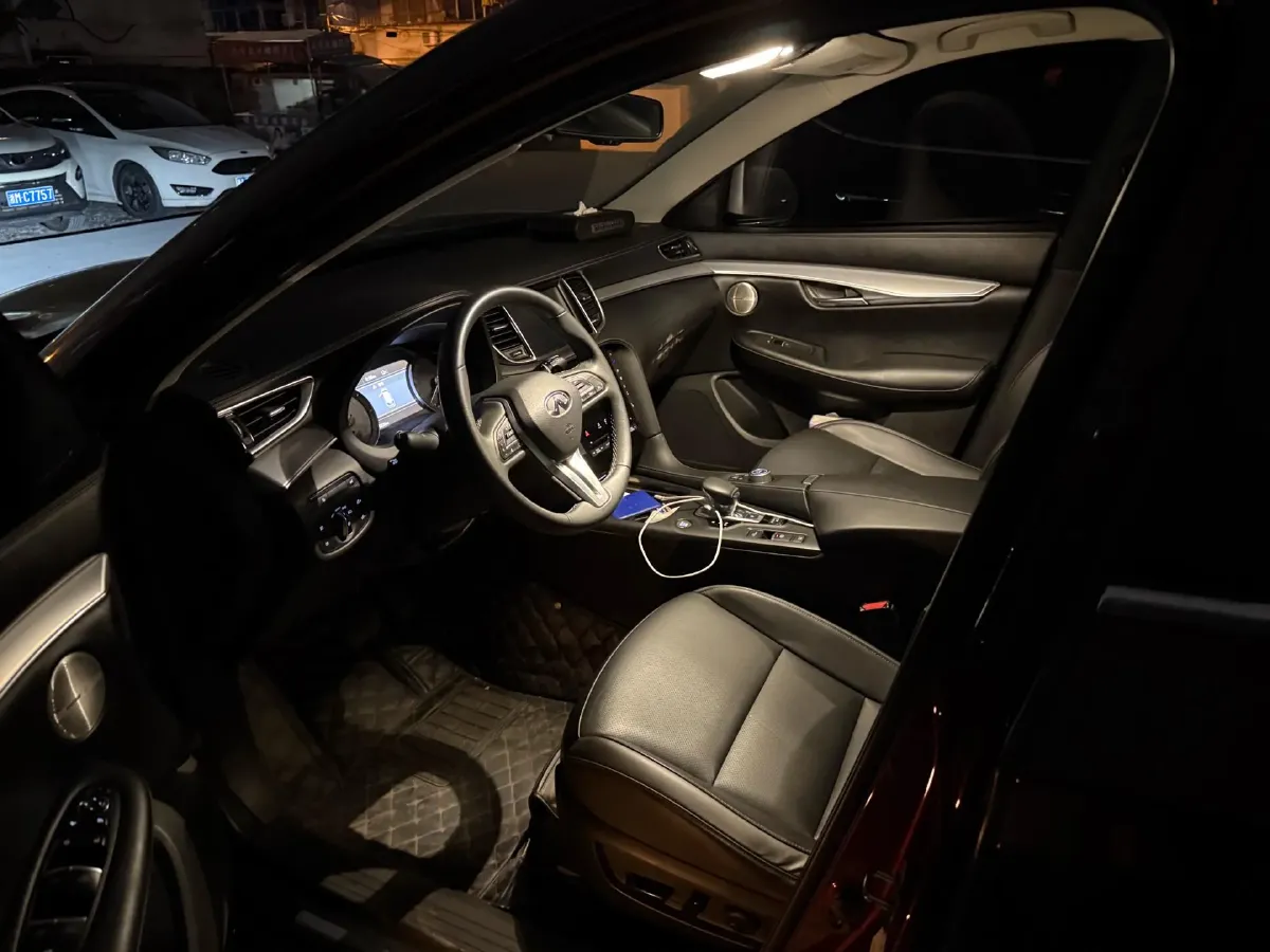 2018 Mitsubishi Pajero 3.0L 174HP V6 5AT,autocango,china used car exporter,china ev exporter,chinese used car exporter,chinese used ev exporter