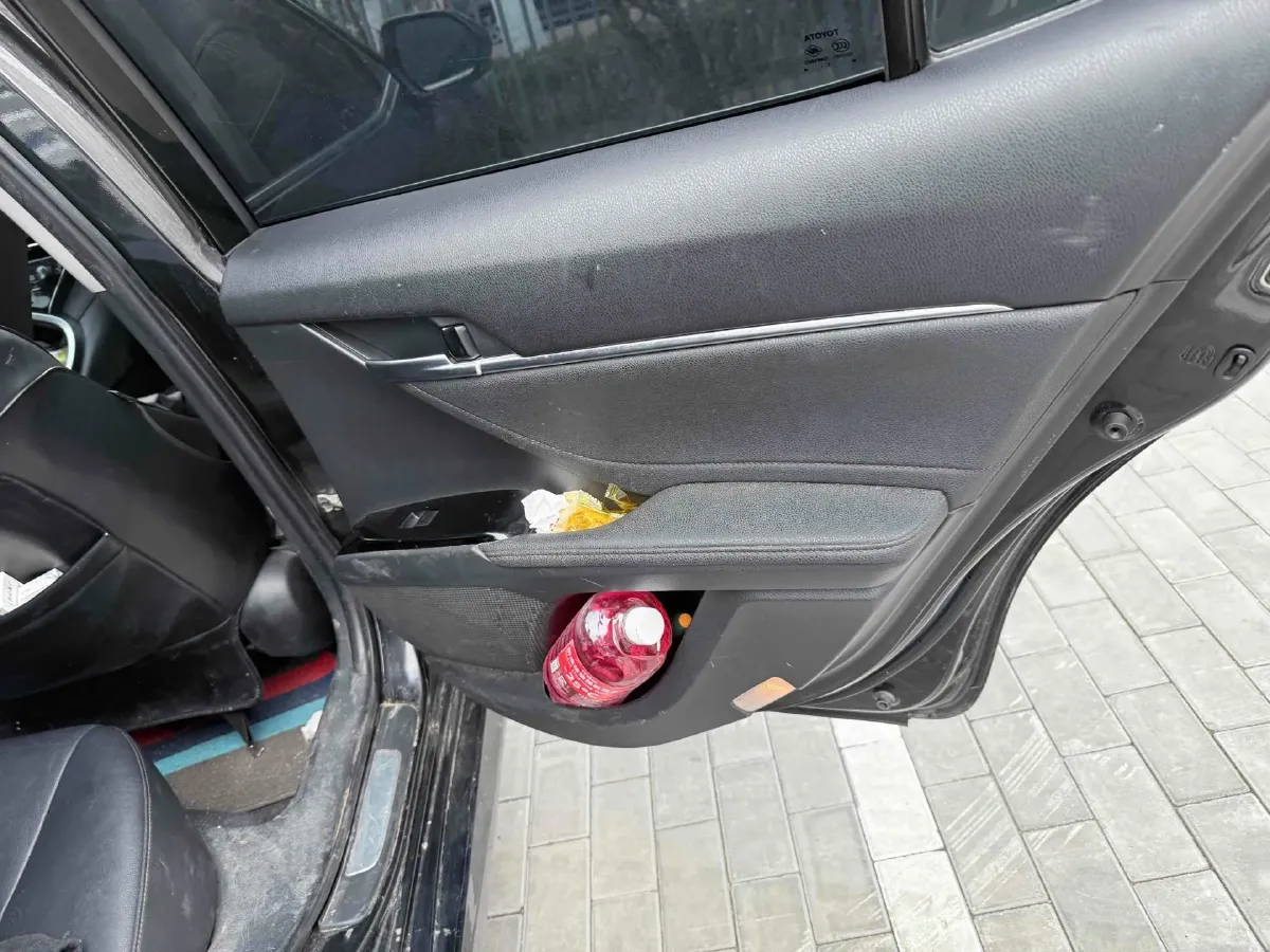 2021 Toyota Camry 2.5L 209HP L4 8AT,autocango,china used car exporter,china ev exporter,chinese used car exporter,chinese used ev exporter