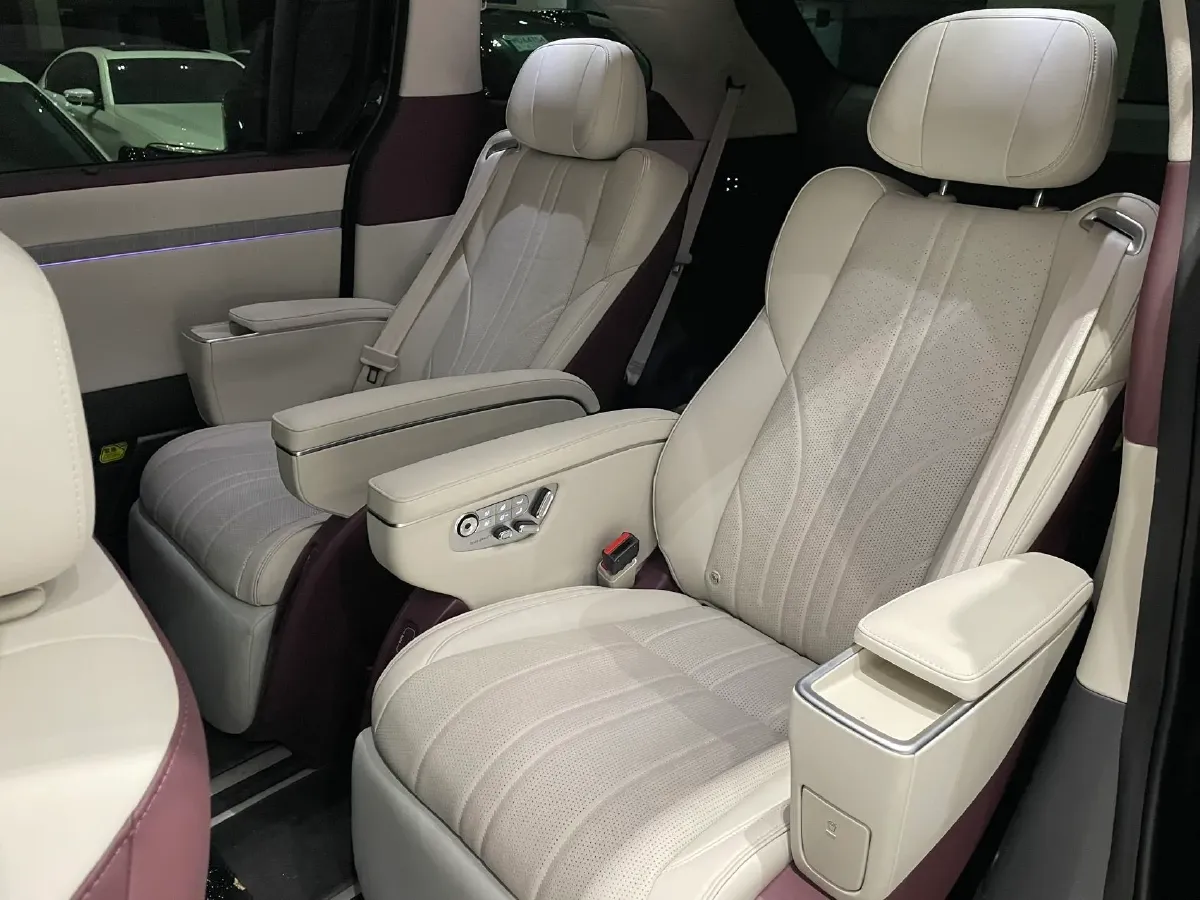 2026 Xpeng X9 REEV 150HP REEV,autocango,china used car exporter,china ev exporter,chinese used car exporter,chinese used ev exporter