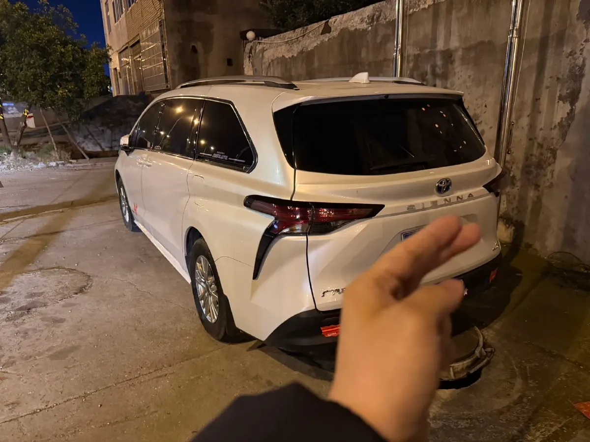 2021 Toyota Sienna 2.5L 192HP L4 E-CVT Hybrid,autocango,china used car exporter,china ev exporter,chinese used car exporter,chinese used ev exporter