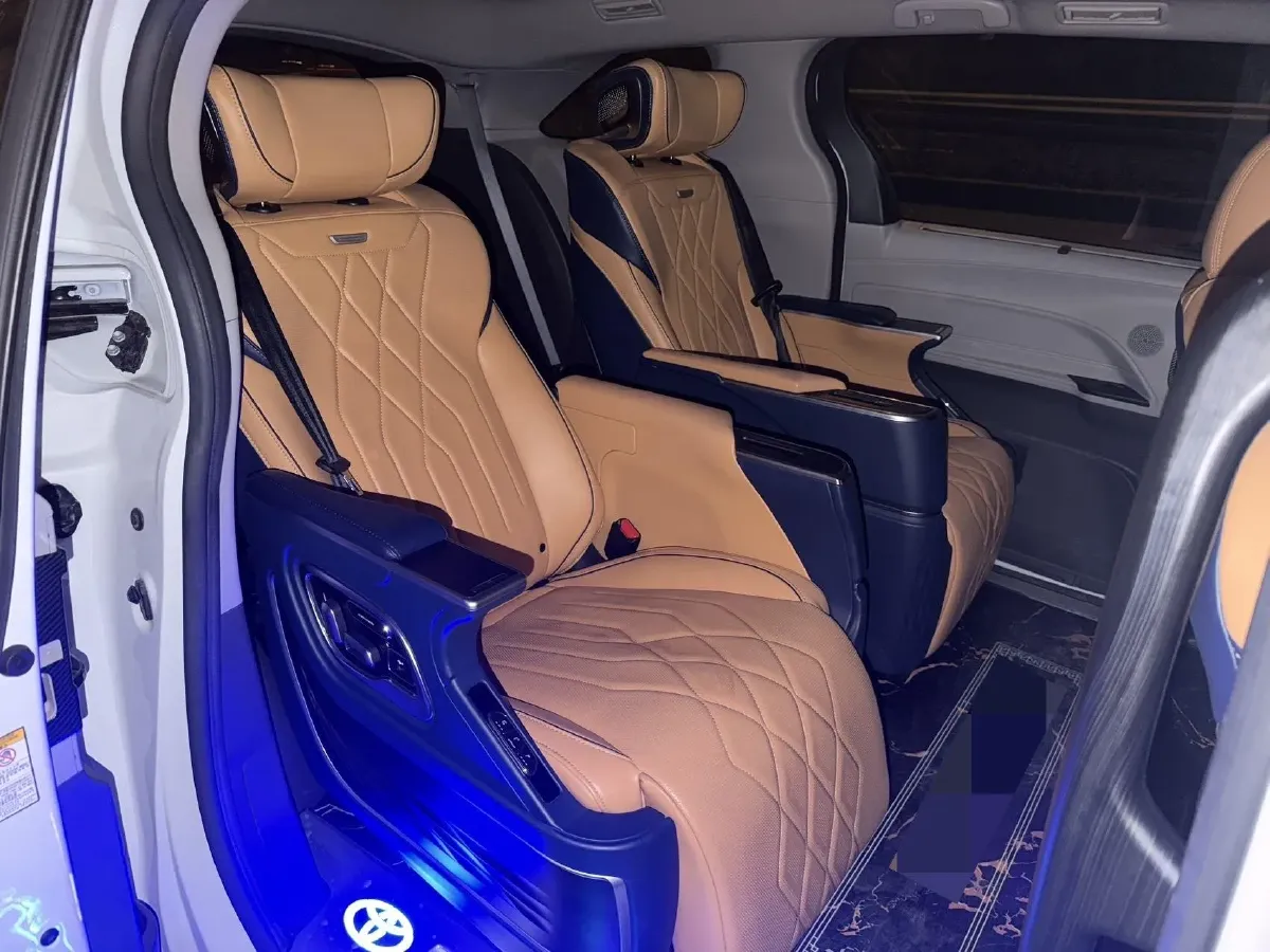 2021 Toyota Sienna 2.5L 192HP L4 E-CVT Hybrid,autocango,china used car exporter,china ev exporter,chinese used car exporter,chinese used ev exporter