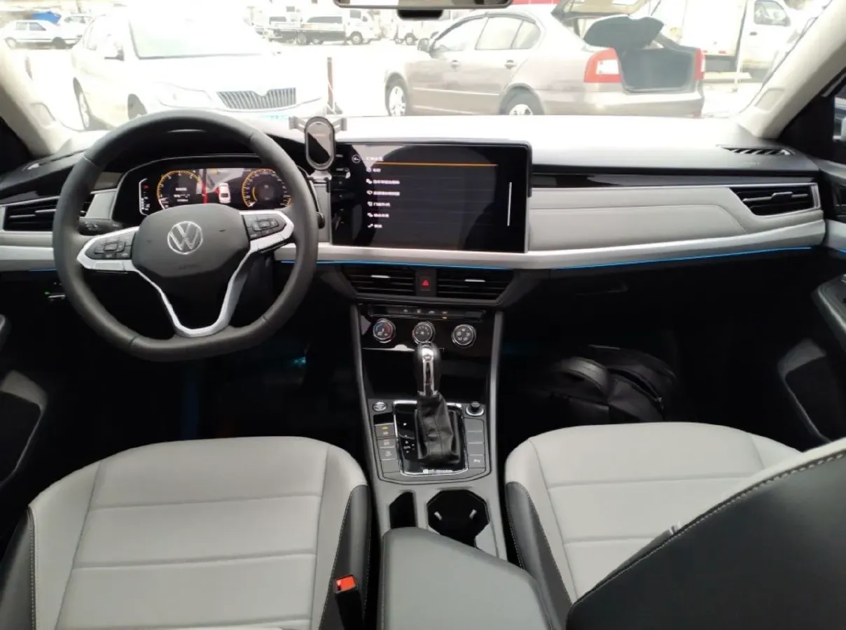 2024 Volkswagen Bora 1.2T 116HP L4 7DCT,autocango,china used car exporter,china ev exporter,chinese used car exporter,chinese used ev exporter