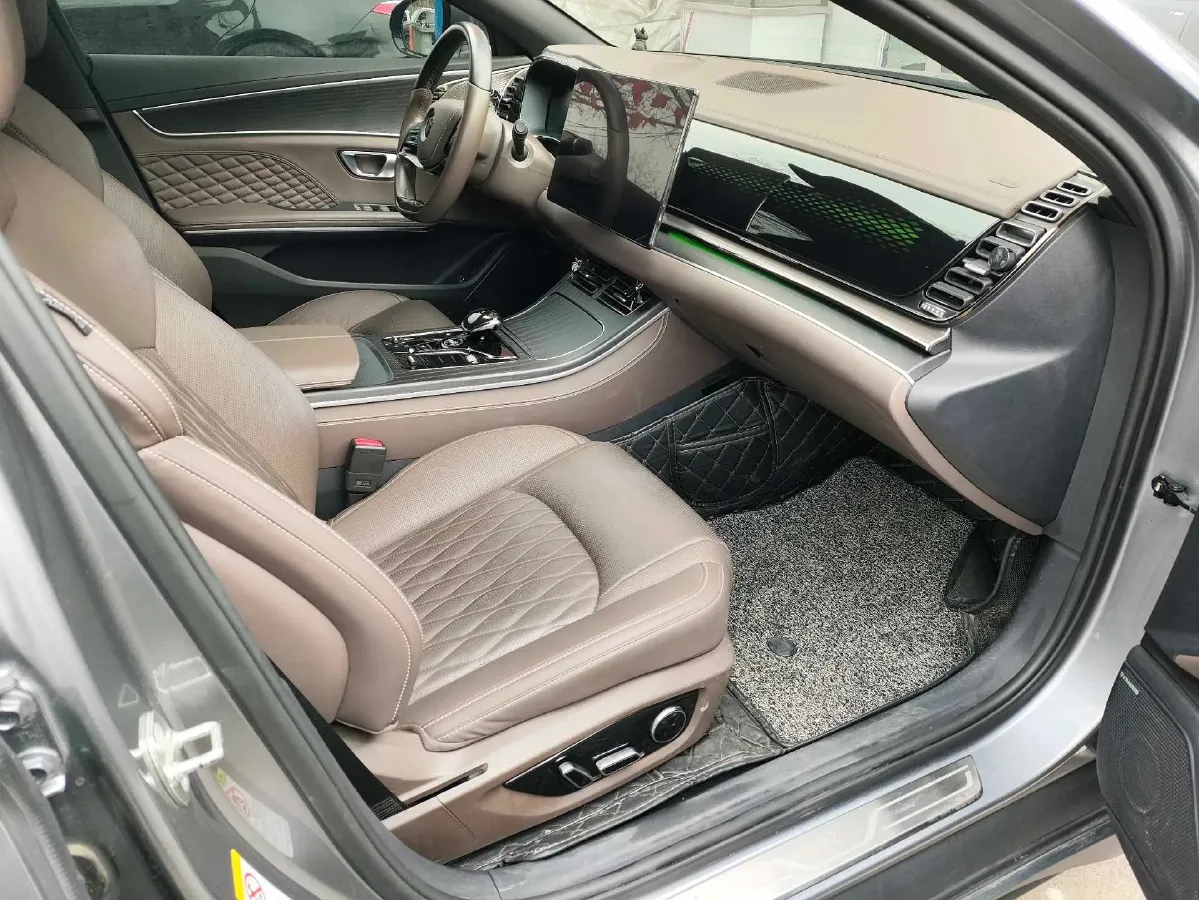 2022 Volkswagen Tiguan L 2.0T 186HP L4 7DCT,autocango,china used car exporter,china ev exporter,chinese used car exporter,chinese used ev exporter