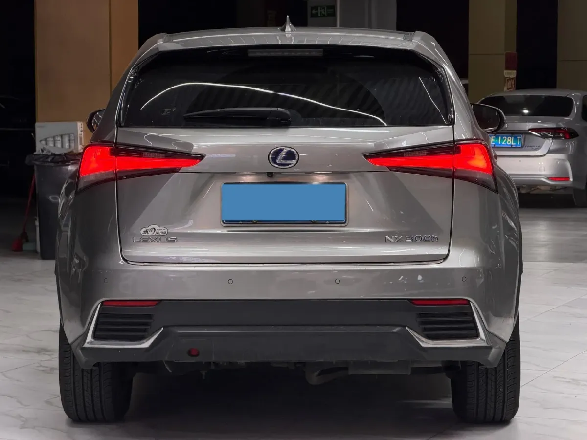 2020 Lexus NX 2.5L 155HP L4 E-CVT Hybrid,autocango,china used car exporter,china ev exporter,chinese used car exporter,chinese used ev exporter