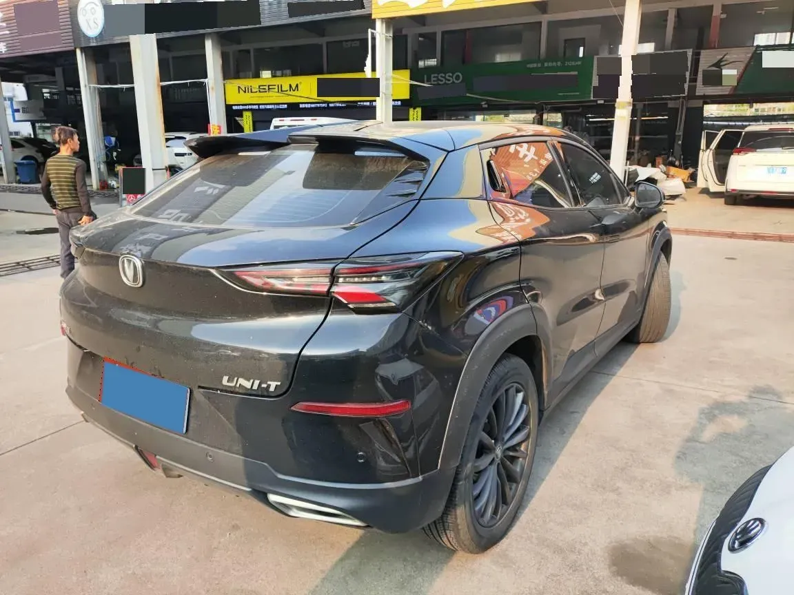 2021 ChangAn UNI-T 1.5T 180HP L4 7DCT,autocango,china used car exporter,china ev exporter,chinese used car exporter,chinese used ev exporter