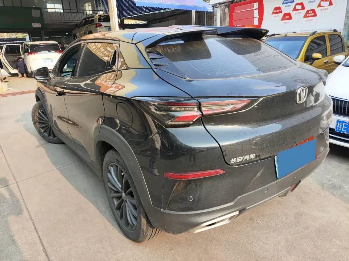 2021 ChangAn UNI-T 1.5T 180HP L4 7DCT,autocango,china used car exporter,china ev exporter,chinese used car exporter,chinese used ev exporter