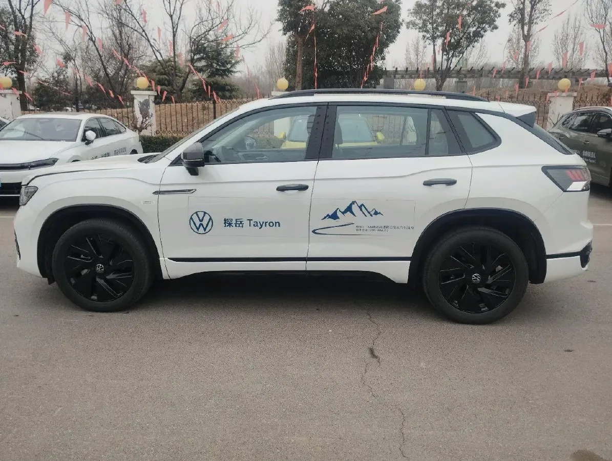 2023 Volkswagen Tayron 2.0T 220HP L4 7DCT,autocango,china used car exporter,china ev exporter,chinese used car exporter,chinese used ev exporter