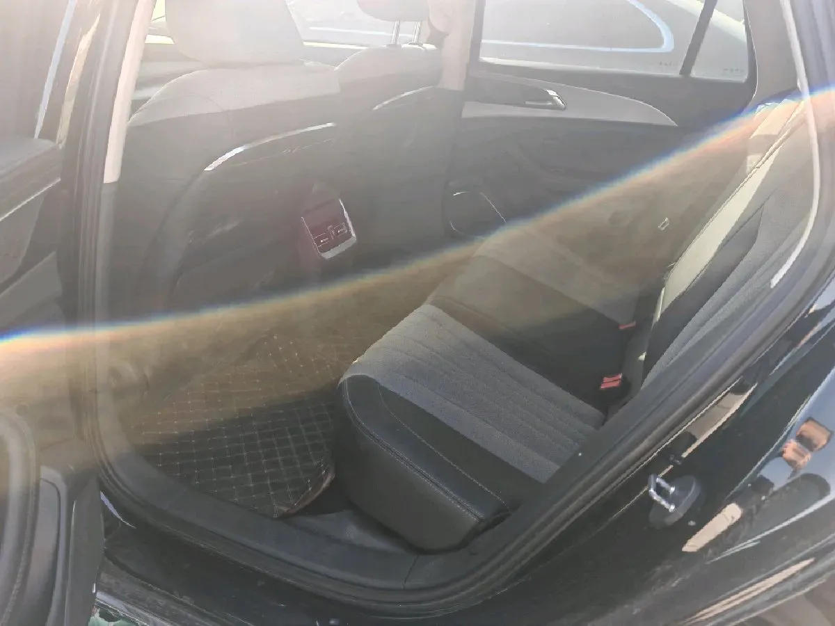 2024 HongQi H5 1.5T 169HP L4 7DCT,autocango,china used car exporter,china ev exporter,chinese used car exporter,chinese used ev exporter