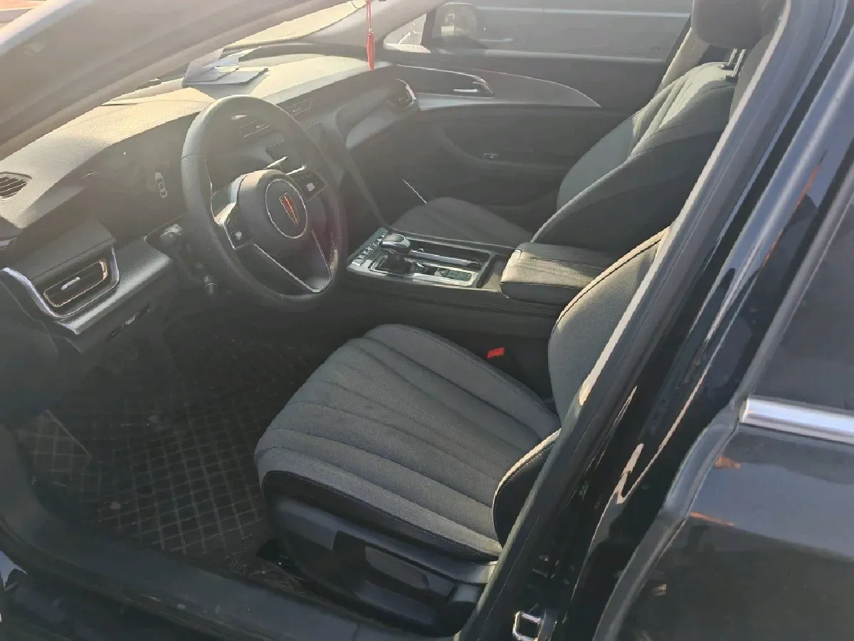 2024 HongQi H5 1.5T 169HP L4 7DCT,autocango,china used car exporter,china ev exporter,chinese used car exporter,chinese used ev exporter