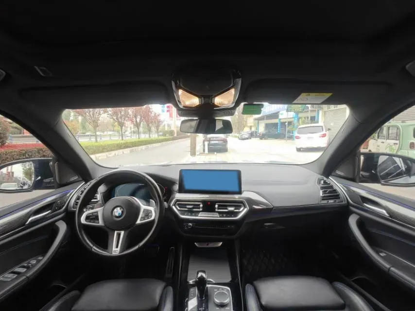 2022 BMW 3.0T 333HP L6 8AT,autocango,china used car exporter,china ev exporter,chinese used car exporter,chinese used ev exporter