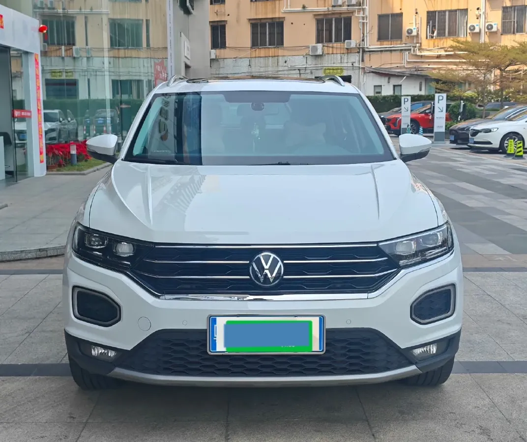 2022 Volkswagen T-Roc 1.4T 150HP L4 7DCT,autocango,china used car exporter,china ev exporter,chinese used car exporter,chinese used ev exporter