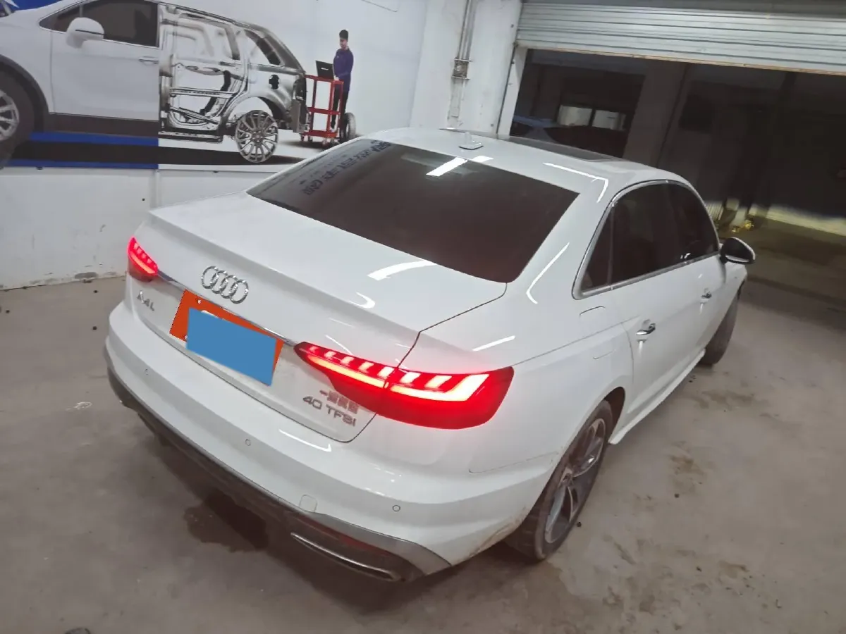 2023 Audi A4L 2.0T 190HP L4 7DCT,autocango,china used car exporter,china ev exporter,chinese used car exporter,chinese used ev exporter