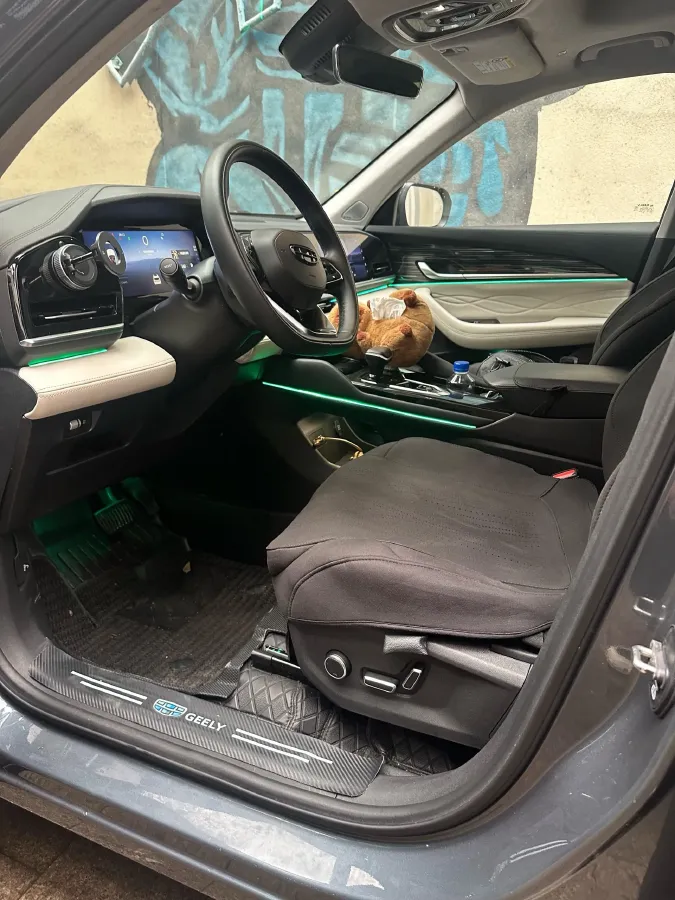 2023 Geely Monjaro 2.0T 238HP L4 8AT,autocango,china used car exporter,china ev exporter,chinese used car exporter,chinese used ev exporter