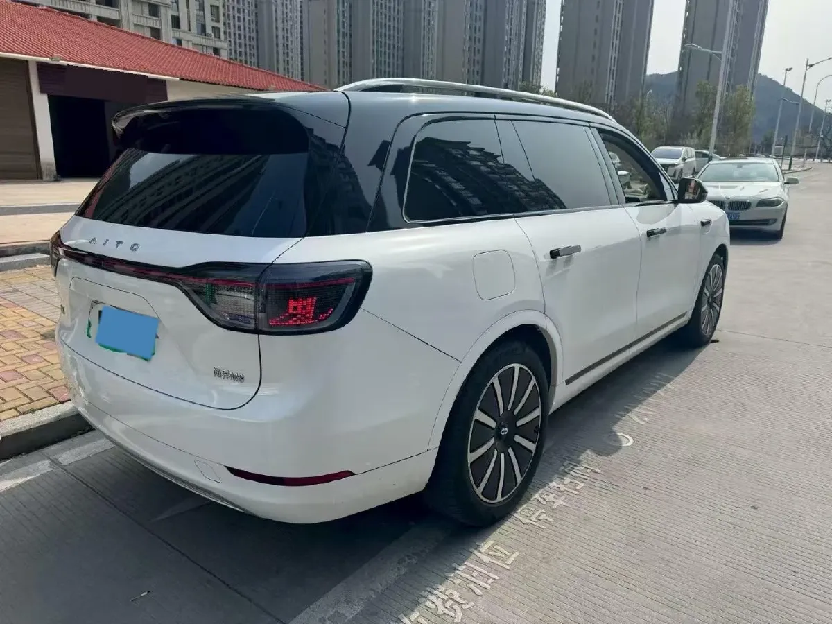 2024 AITO AITO M9 1.5T 152HP L4 REEV 42KWH,autocango,china used car exporter,china ev exporter,chinese used car exporter,chinese used ev exporter