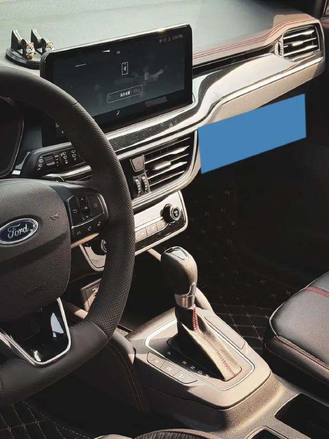 2022 Ford Focus 1.5T 177HP L4 6AT,autocango,china used car exporter,china ev exporter,chinese used car exporter,chinese used ev exporter