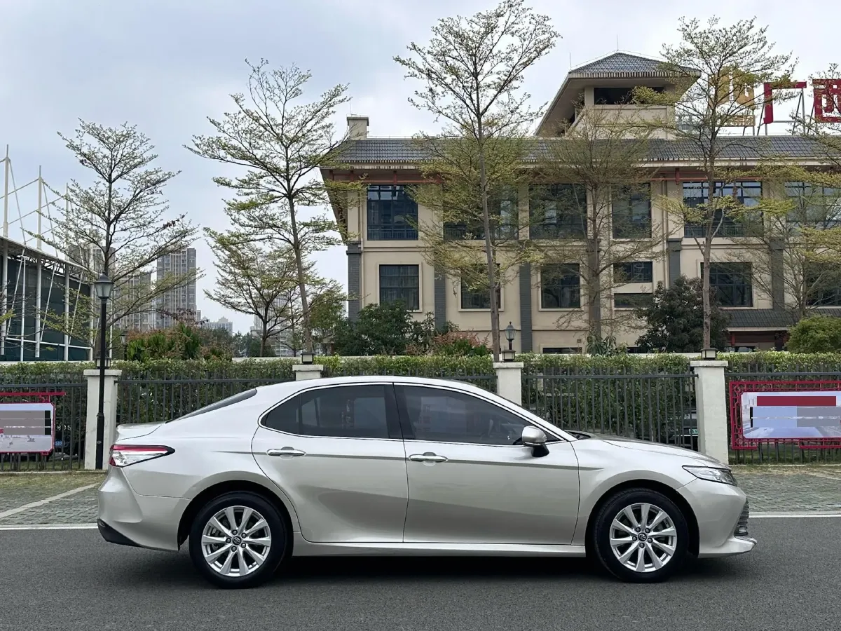 2021 Toyota Camry 2.0L 178HP L4 CVT,autocango,china used car exporter,china ev exporter,chinese used car exporter,chinese used ev exporter