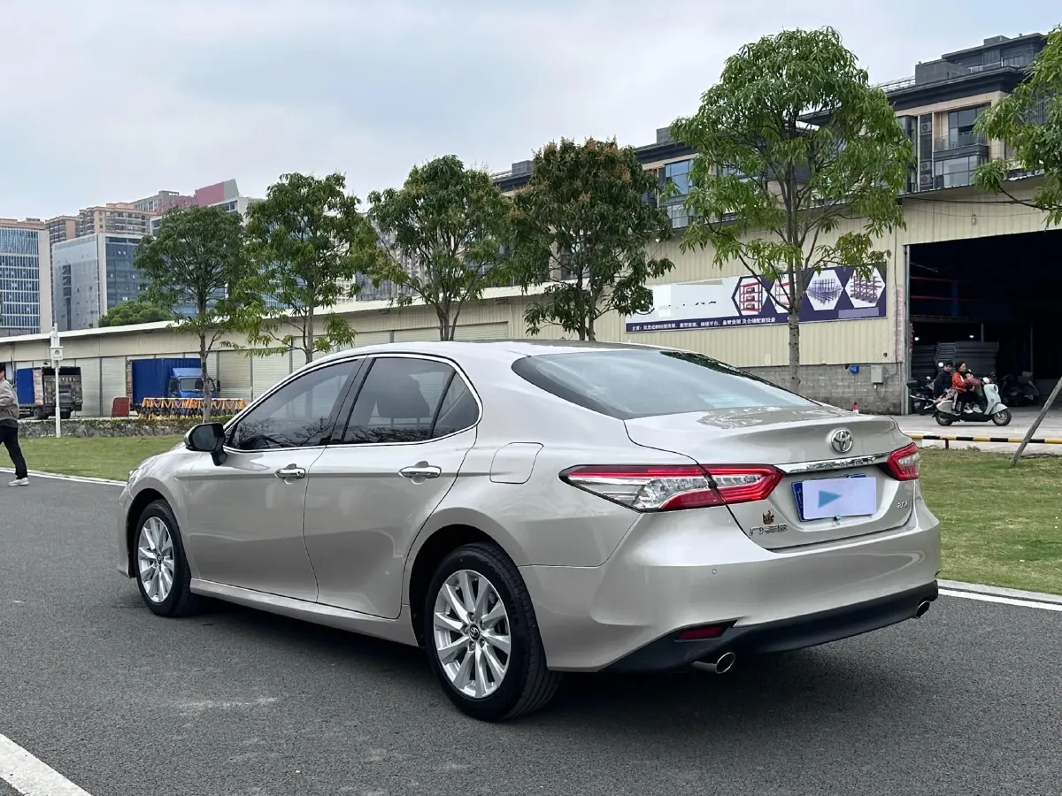 2021 Toyota Camry 2.0L 178HP L4 CVT,autocango,china used car exporter,china ev exporter,chinese used car exporter,chinese used ev exporter