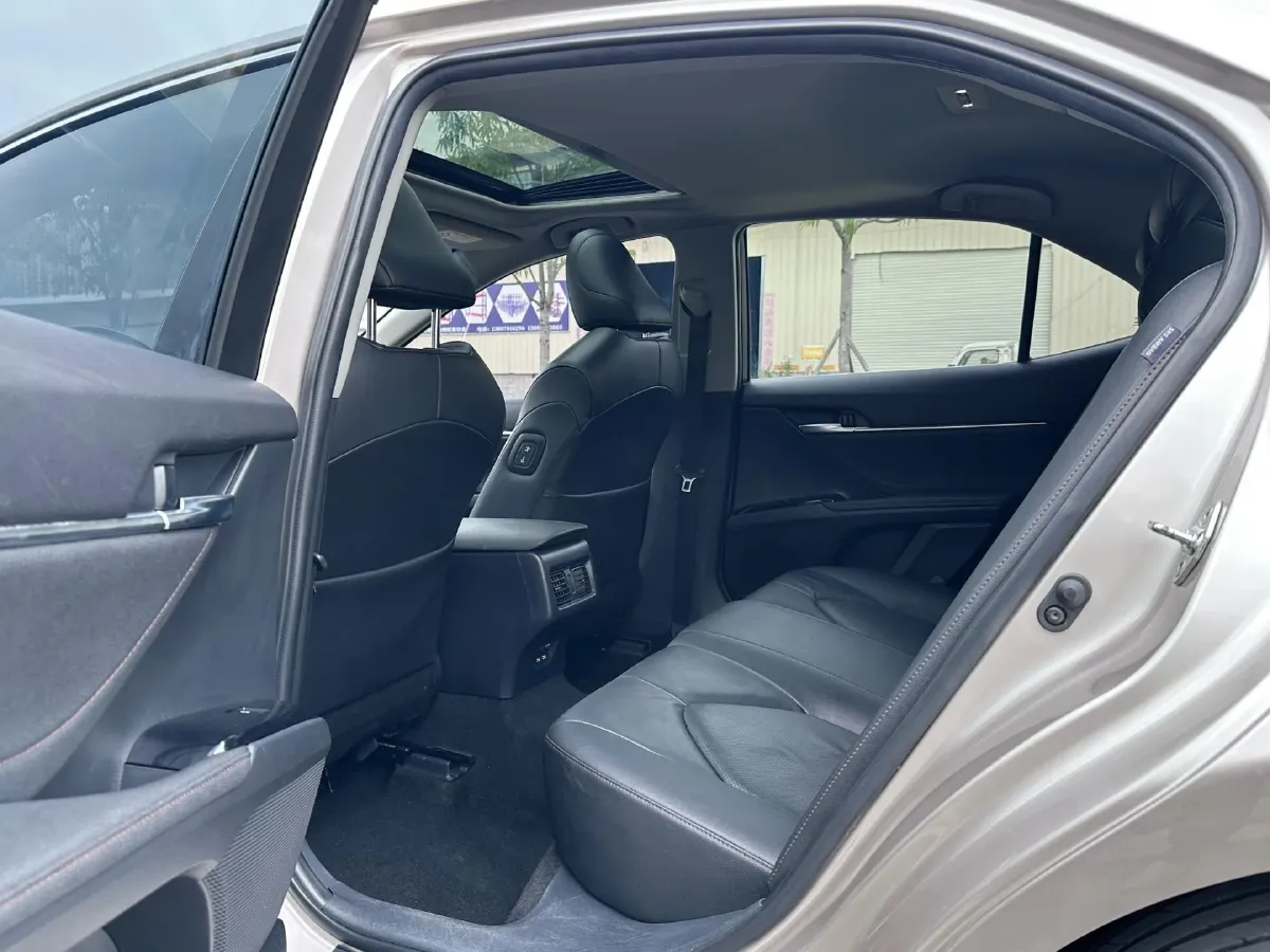 2021 Toyota Camry 2.0L 178HP L4 CVT,autocango,china used car exporter,china ev exporter,chinese used car exporter,chinese used ev exporter